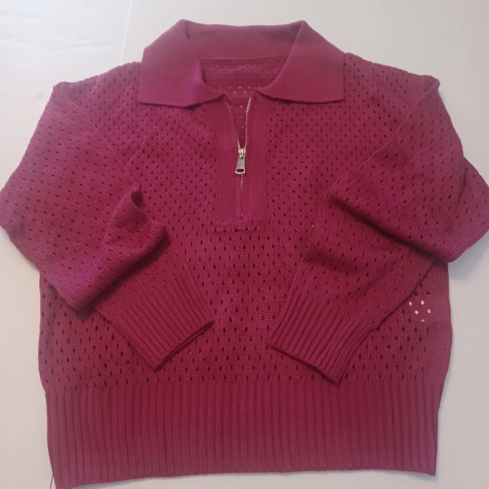 Amazon Burgandy Half Zip Sweater Sz S